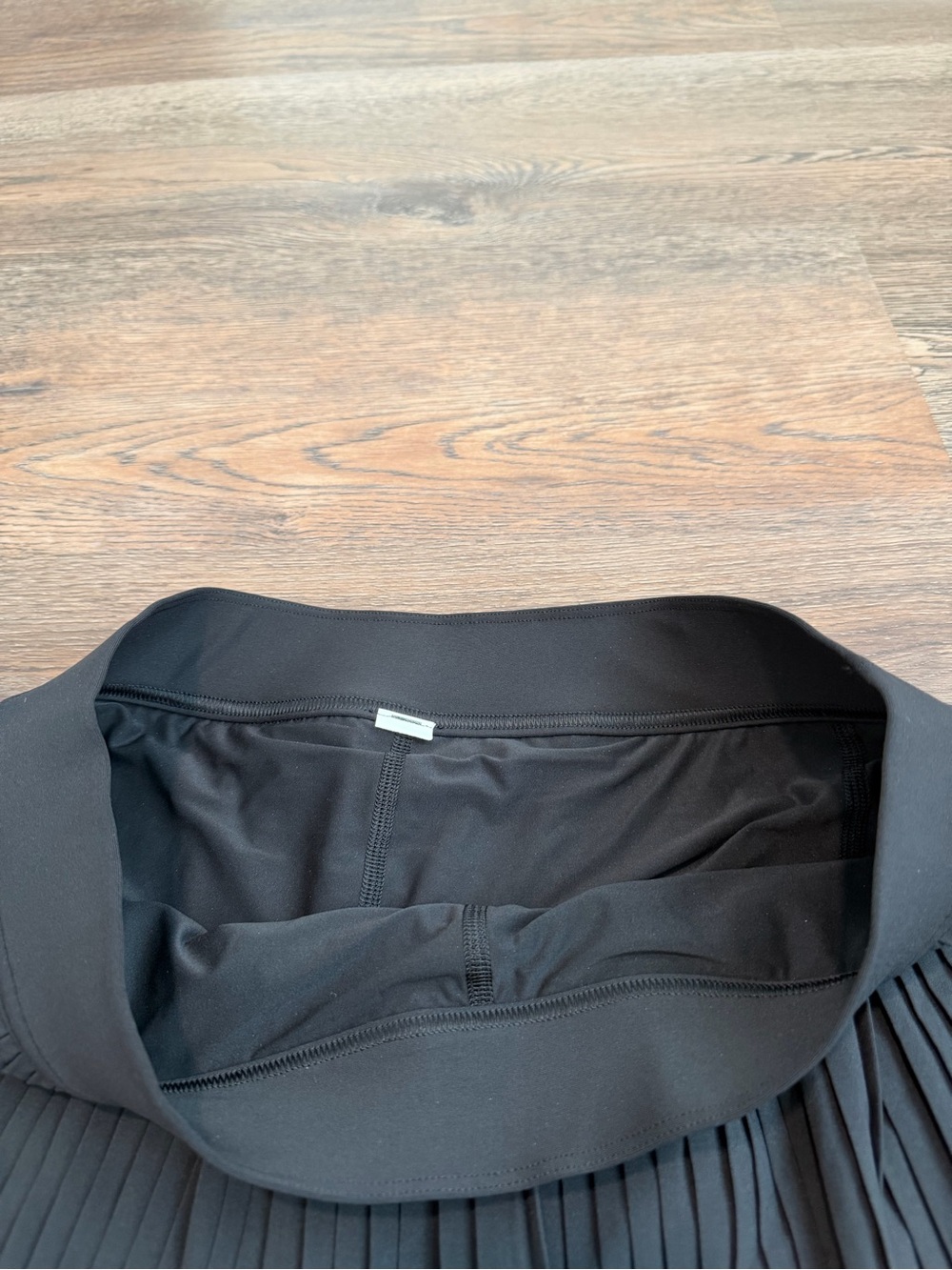 Lululemon Pleated High-Rise Knee-Length Tennis Skirt Black Size Medium - Picture 7 of 10
